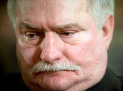 "Wałęsa do Wandy zakradał się wieczorem"