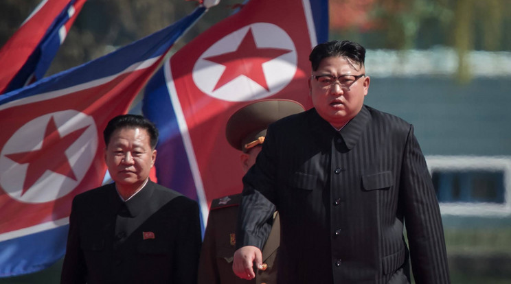 Kim Dzsong Un tagadja, hogy köze lenne a támadáshoz / Fotó: AFP