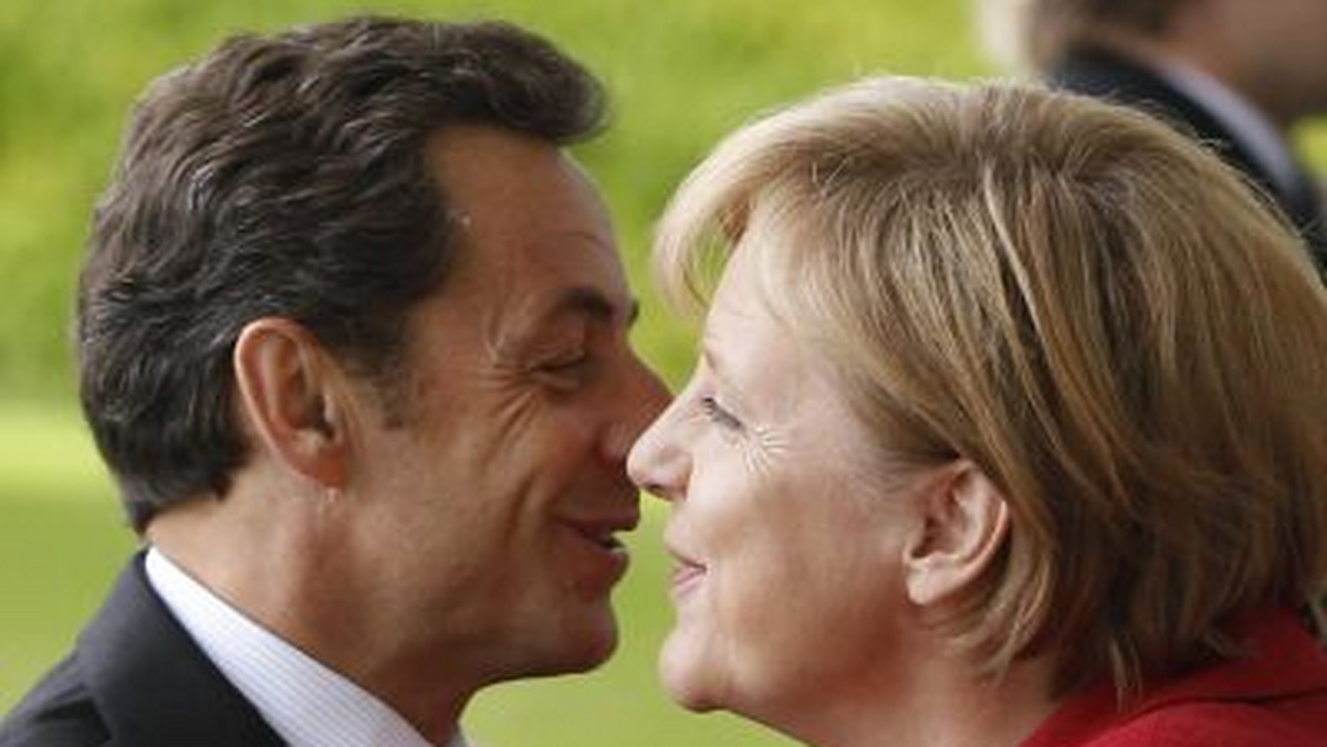Francuski prezydent Nicolas Sarkozy i niemiecka kanclerz Angela Merkel starają się solidnie umocować Rosję w Europie - pisze dziennik "Le Figaro".