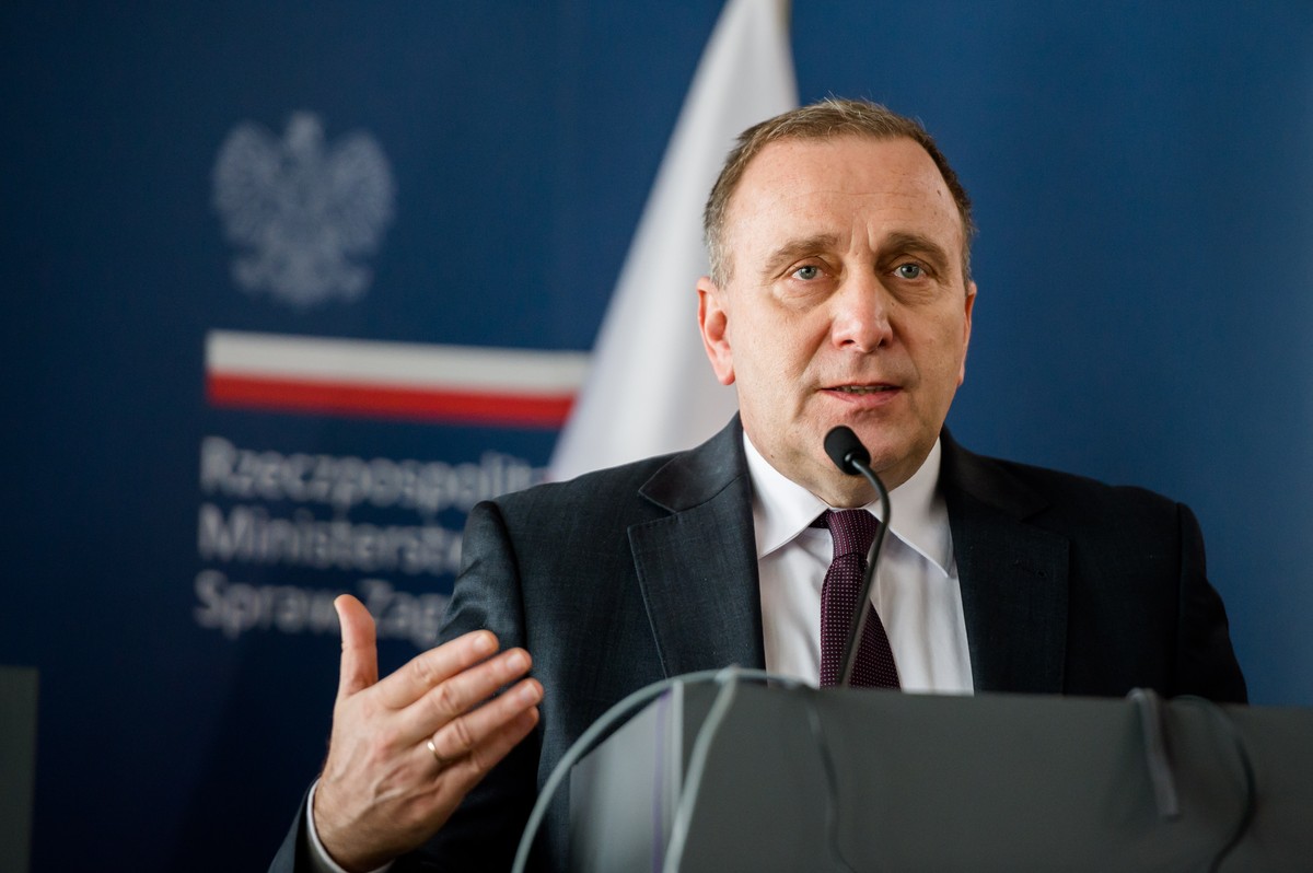 Szef MSZ Grzegorz Schetyna