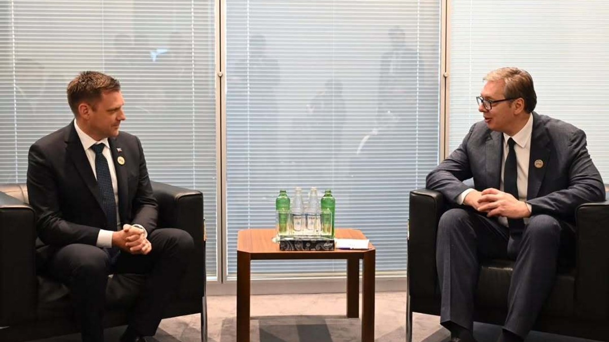 Aleksandar Vučić, Tomas Taraba