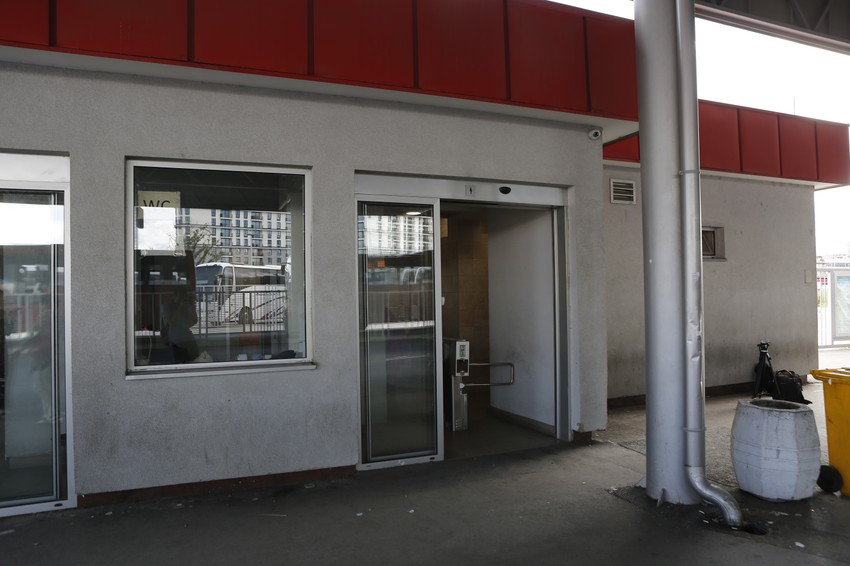 Toalet u kome se odigrala drama