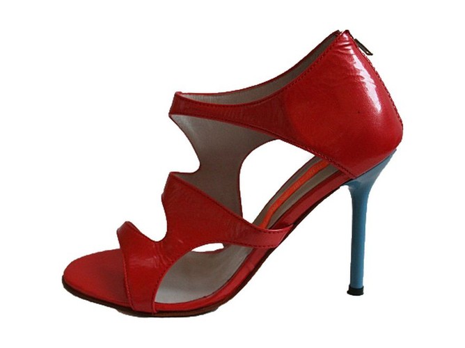 Mieć buty jak Carrie Bradshaw: designerskie obuwie Lucilli lotti