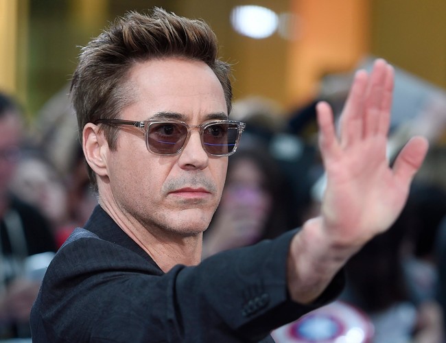 Robert Downey Jr. na premierze filmu 'Avengers: Czas Ultrona' w Londynie