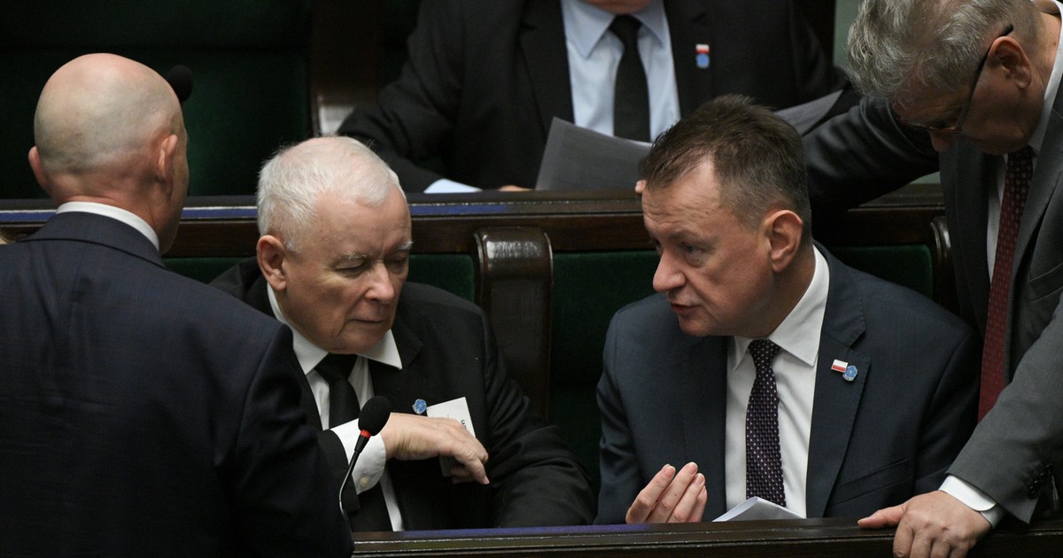 Pałac Prezydencki poruszony zatrzymaniami CBA. "Po co robić to o 6 rano? Cyrk"