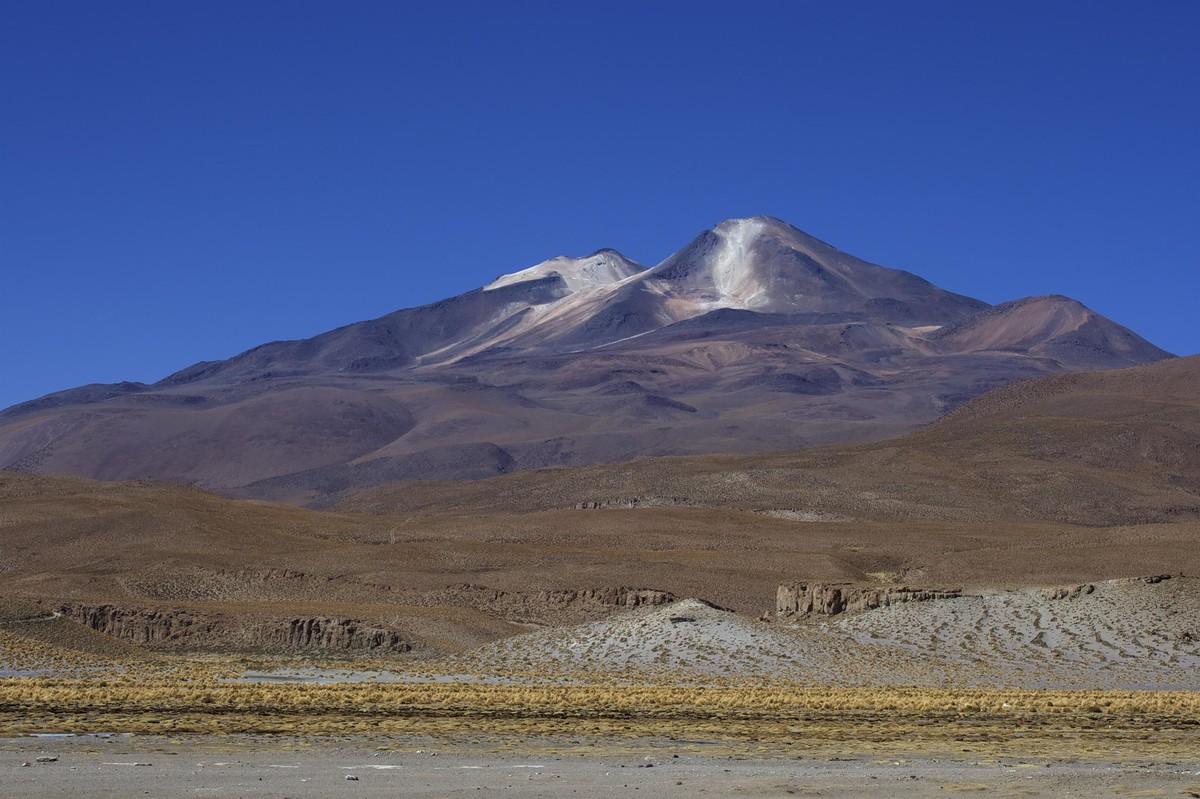 Zombie volcano in Bolivia reveals its secrets