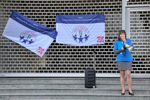 Pracownicy sądów protestowali w centrum Poznania fot. Codzienny Poznań / S. Toroszewska