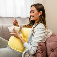 Étkezés a várandósság alatt: ezek a leggyakoribb tévhitek