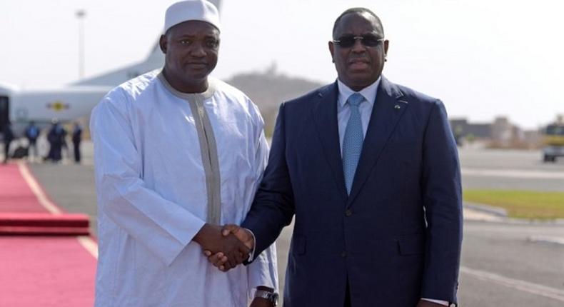 Macky Sall Pdt du Senegal et Adama Barro Pdt de la Gambie