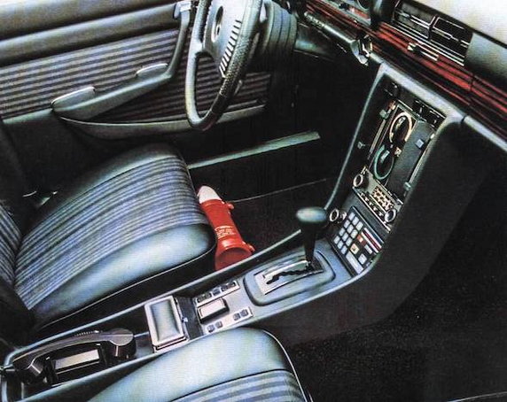 50 lat Mercedesa klasy S W116. Opcje wyposażeniowe