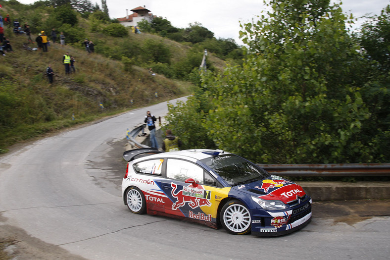 Citroën Total WRT taranuje konkurentów (galeria Rallyworld©Willy Weyens)