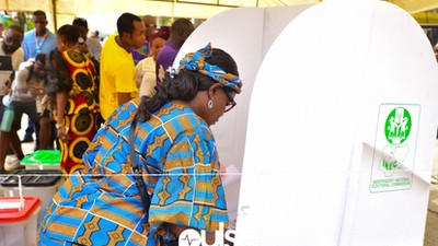 A Nigerian voting in Lagos