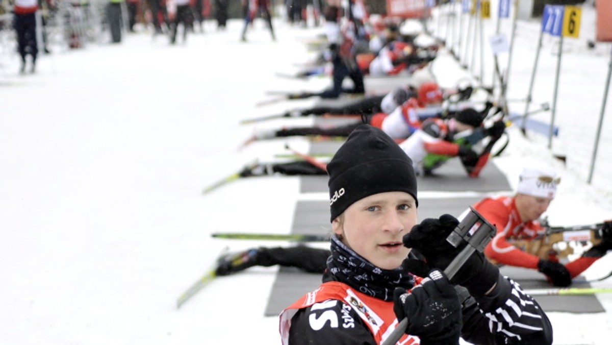 Sześćdziesięciu dziewięciu młodych biathlonistów i biathlonistek z dziesięciu klubów wzięło udział w ostatnich w tym sezonie zawodach cyklu Viessmann CUP, rozgrywanych w ramach Narodowego Programu Rozwoju Biathlonu "Celuj w Igrzyska". Podobnie jak dzień wcześniej, młodzi biathloniści rywalizowali w konkurencjach sprinterskich.