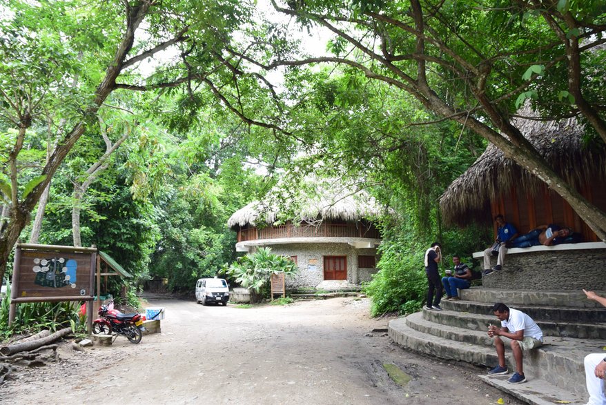 Punkt startowy do wyprawy wgłąb Tayrona Park