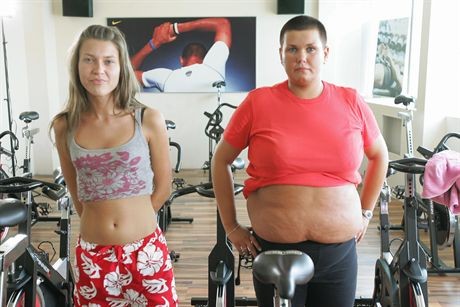 WARSZAWA 28 07 2006EWA RYBITWA UCZESTNICZY W AKCJI ODCHUDZANIAODCHUDZANIE SILOWNIA GYMNASIONFOT DAMIAN BURZYKOWSKI