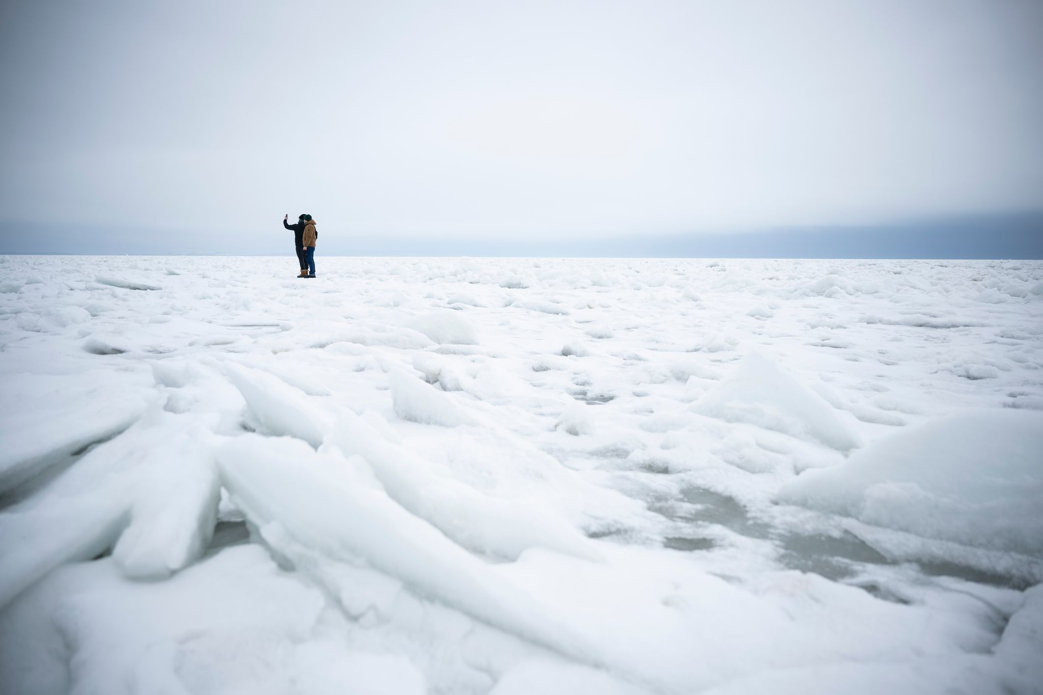 Von Glättegefahr bis 14 Grad - Geteiltes Deutschland-Wetter diese Woche