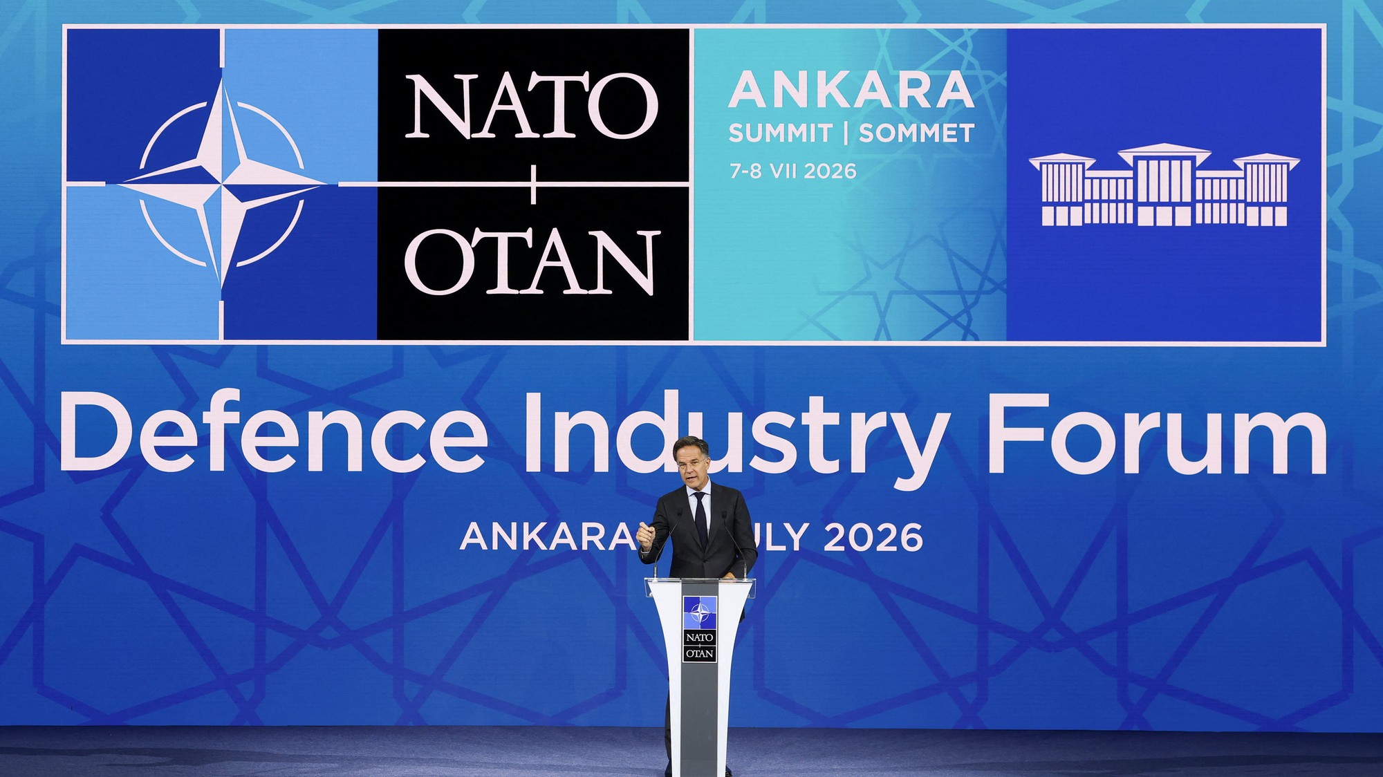 Summit NATO v Ankare
