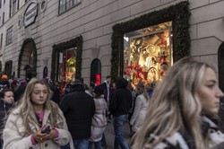 Deloitte: 72 proc. konsumentów w USA spodziewa się podwyżek przed Bożym Narodzeniem (korekta)