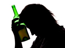 Zaskakujące odkrycie! Narkotyki leczą z alkoholizmu