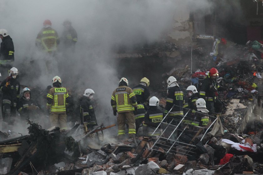 Potężny pożar pod Warszawą. Eksplodowały fajerwerki