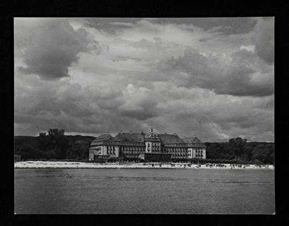 Budynek w 1949 r. Fot. National Library of Poland , Public domain, via Wikimedia Commons