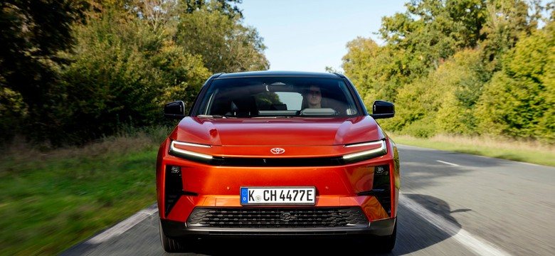 Nowa Toyota na rynku. Oto japońska rakieta dla dużej rodziny. Ile kosztuje?