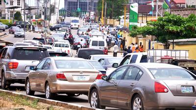 Long queues at filling stations (TheWhistler)