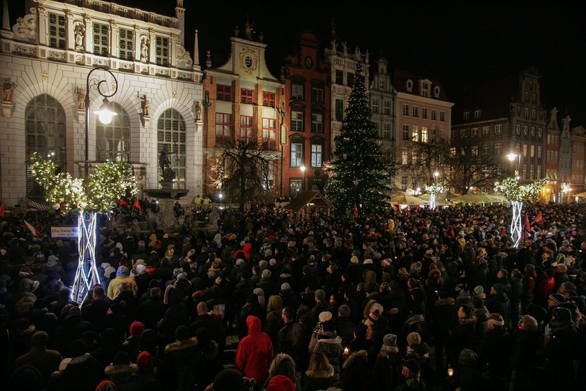 Hołd dla zamordowanego prezydenta.