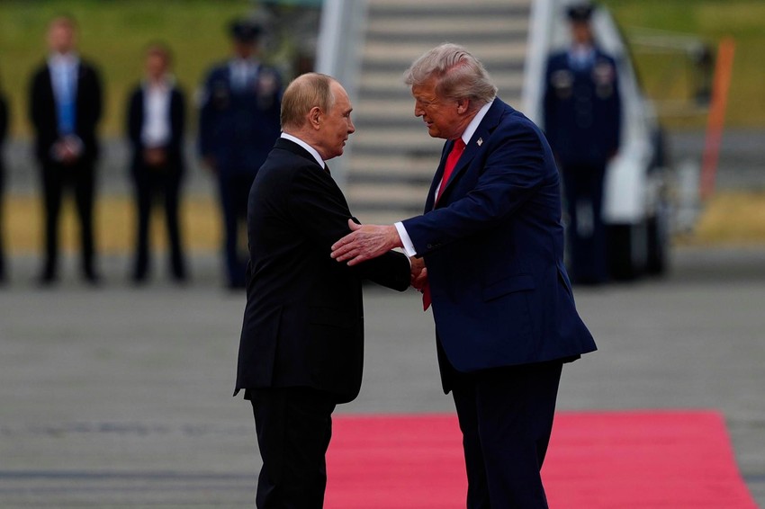 Vladimir Putin i Donald Tramp na Aljasci