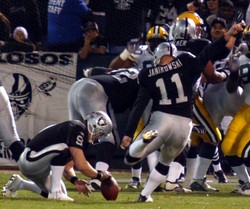 Janikowski zdobył sześć punktów. Raiders przegrali z Buccaneers