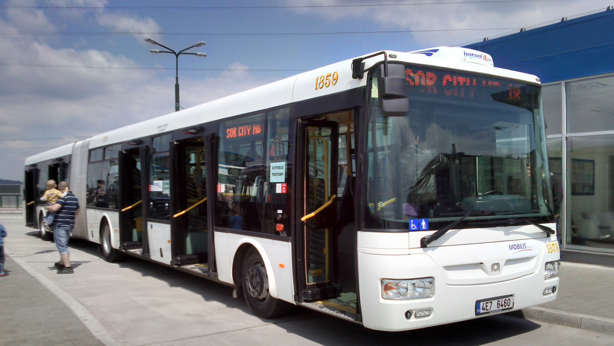 Tak wygląda najdłuższy autobus w Polsce