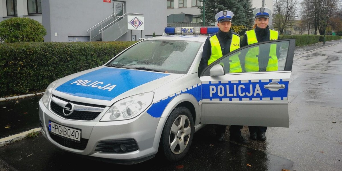 DK nr 94. Policjanci eskortowali rodzącą kobietę. Ciąża była zagrożona