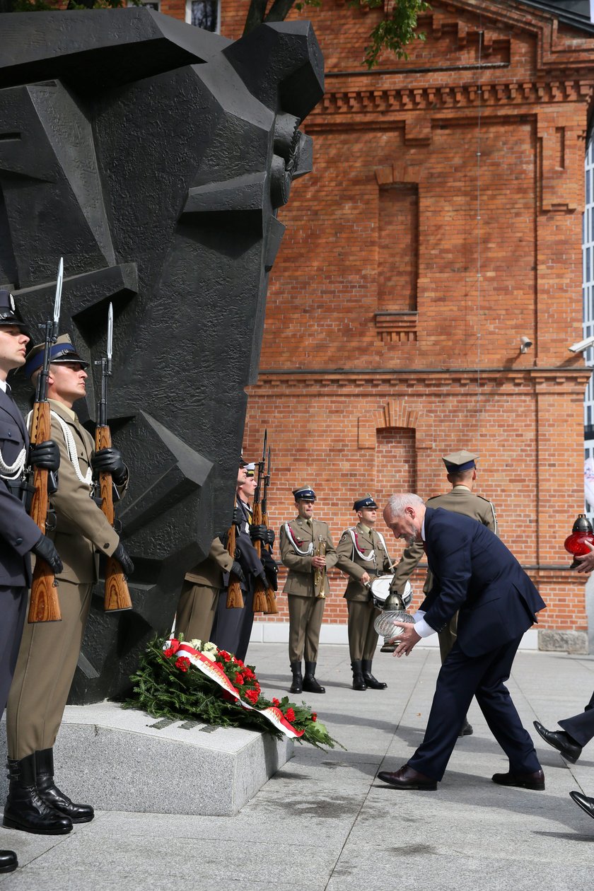 Macierewicz ograł kombatantów