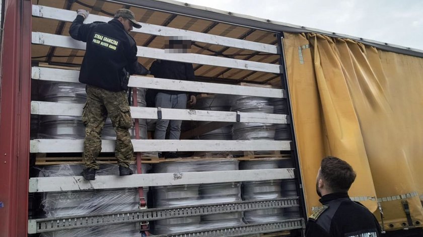 A trip to Europe cost him 10,000 euro. He fell on the border in Poland