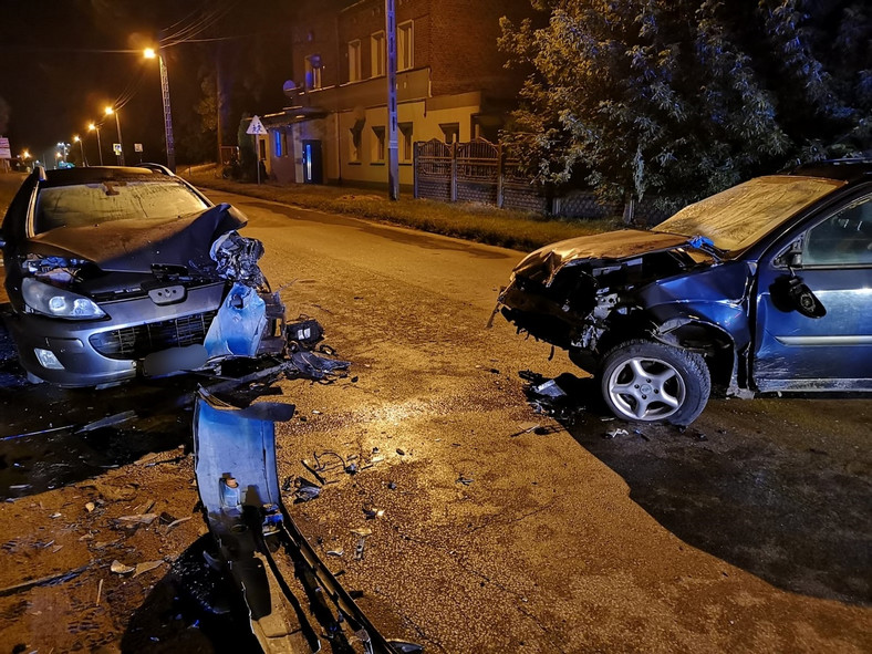 Był tak pijany, że nie miał siły dmuchnąć w alkomat