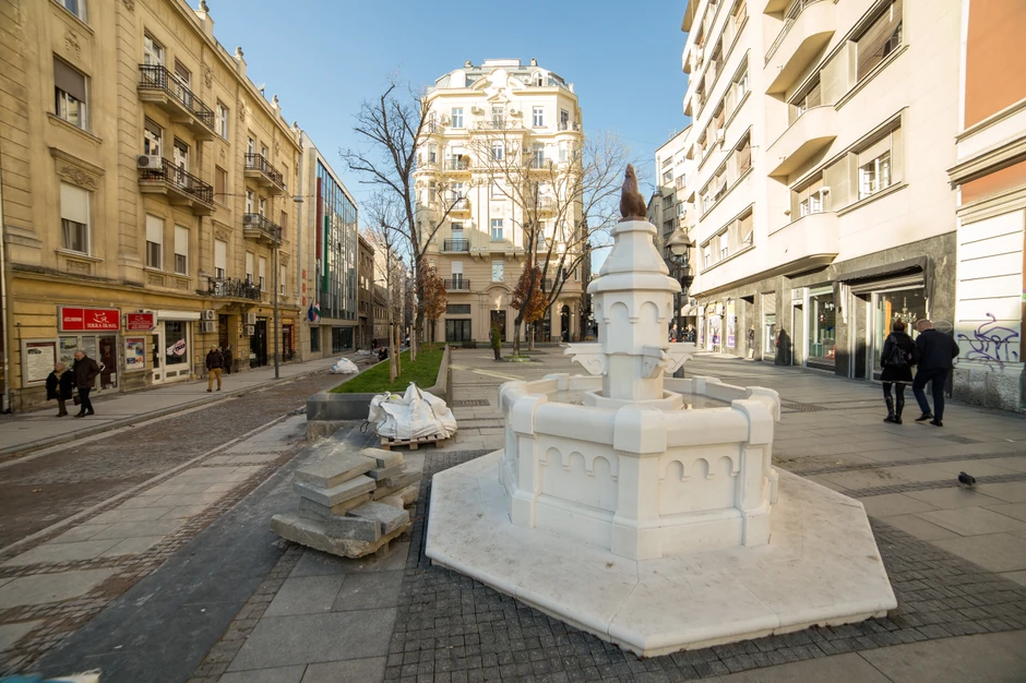 Česma-fontana kod "Crvenog petla"