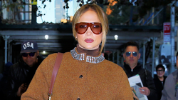 Jennifer Lopez w kolorze jesieni 2024. Obłęd to mało powiedziane