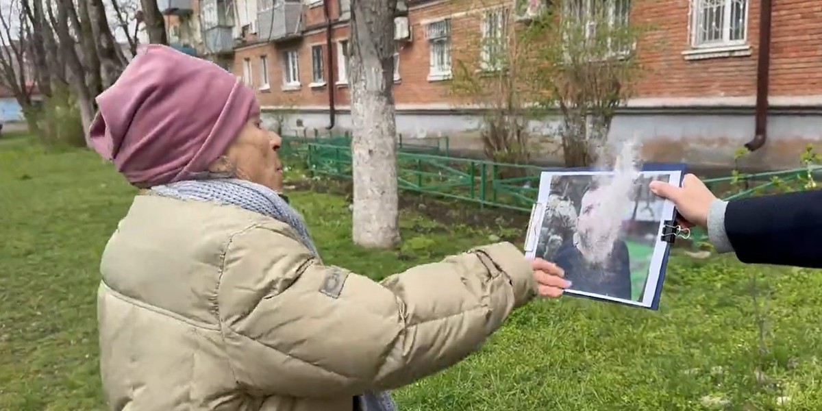 Członkini "Oddziałów Putina" rozprawia się z prezydentem Zełenskim.