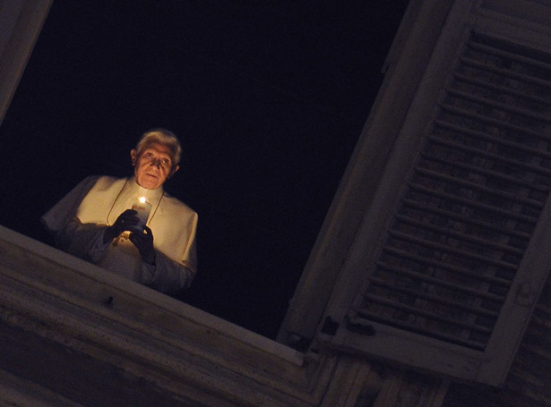 Benedykt XVI zapalił światło pokoju
