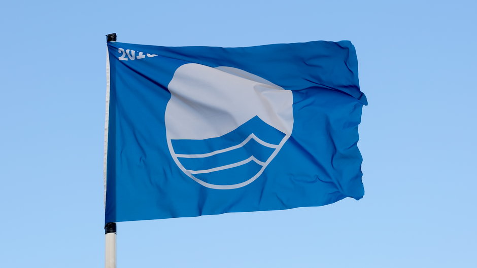 Wakacje 2022. 41 najlepszych plaż w Polsce. Przyznano"Błękitne Flagi"