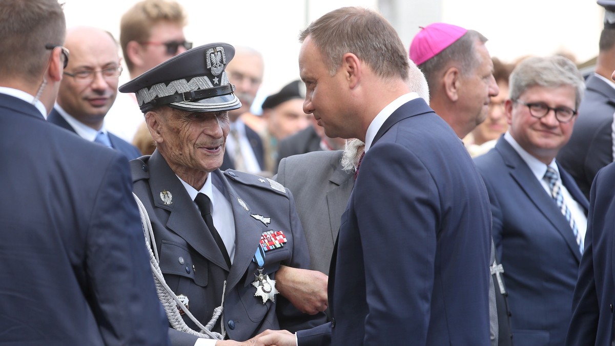 Prezydent Duda i prezes Zarządu Głównego Związku Powstańców Warszawskich Zbigniew Ścibor-Rylski 