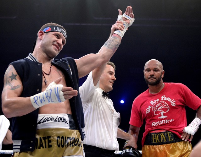 Rico Hoye przegrał na punkty z Łukaszem Janikiem