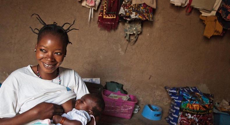 UNICEF exclusive breastfeeding project (Illustration)