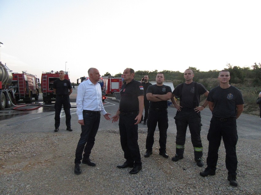 Gradonačelnik Radojičić i komandant Vatrogasno-spasilačke brigade Miloš Majstorović