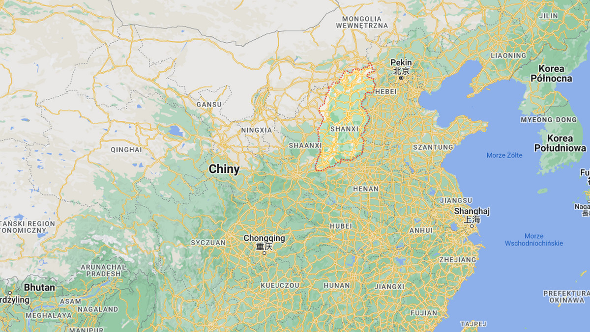 Tragiczny wypadek w Chinach. Autobus uderzył w ścianę tunelu, są ofiary
