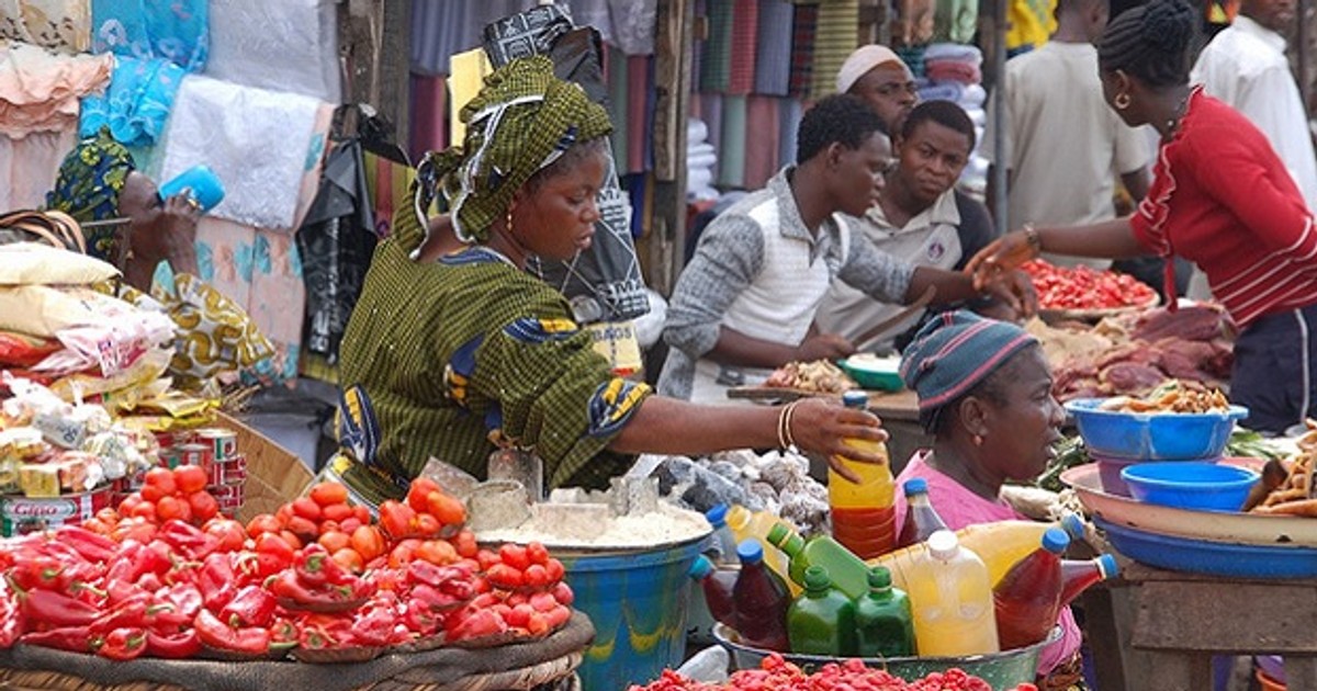 Lockdown Lagos markets record drop in prices of perishables food items