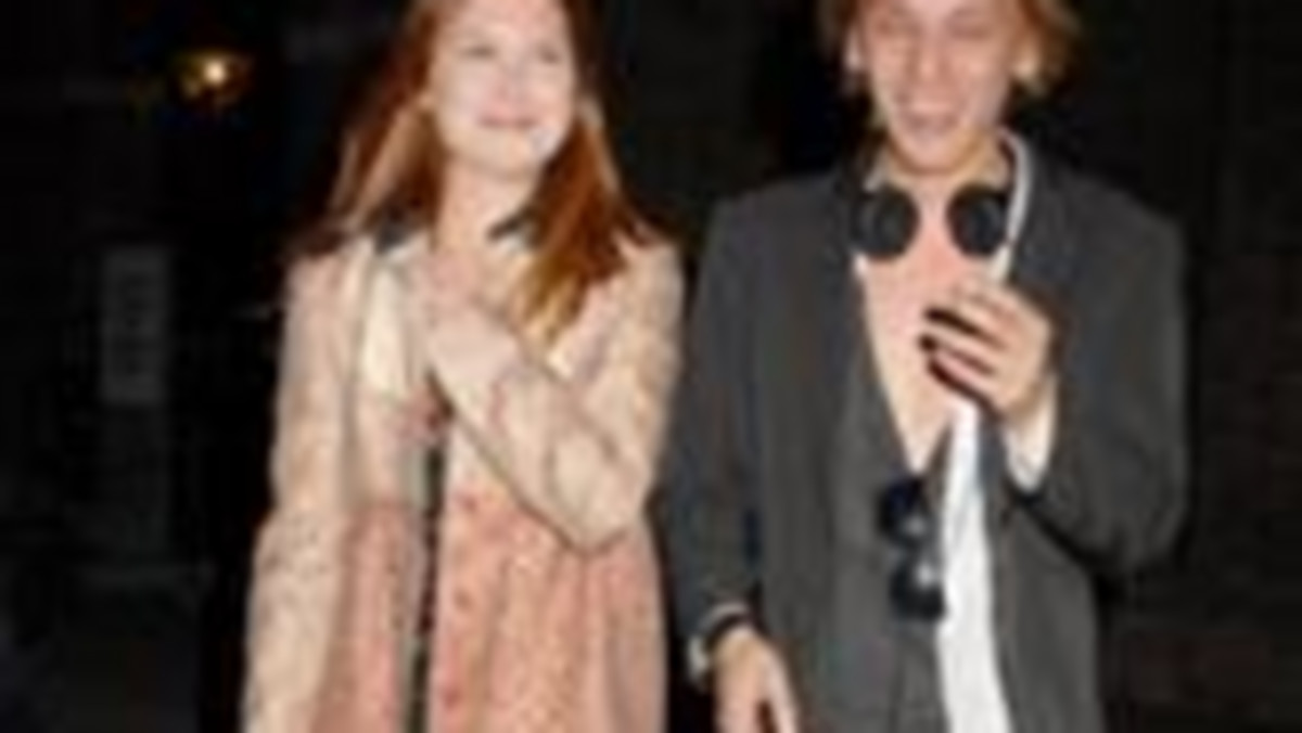 Bonnie Wright spotyka się z gwiazdorem sagi "Zmierzch".