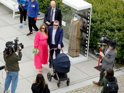 Dumny tata i mąż: Jacek Kurski z rodziną na imprezie w Arkadach Kubickiego