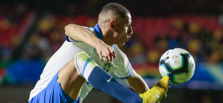 Copa America: panika w Brazylii, wirus świnki w drużynie