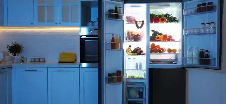 Dlaczego w lodówce jest światło, ale w zamrażalniku (zwykle) nie?